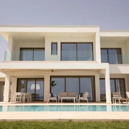 Phaedrus Living: Serenity Waves No.2 * Larnaca